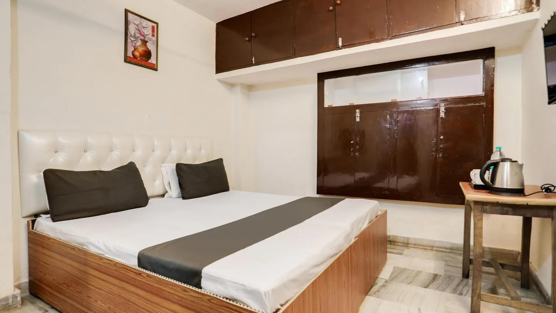 Oyo Vindra Stay Varanasi 0*,